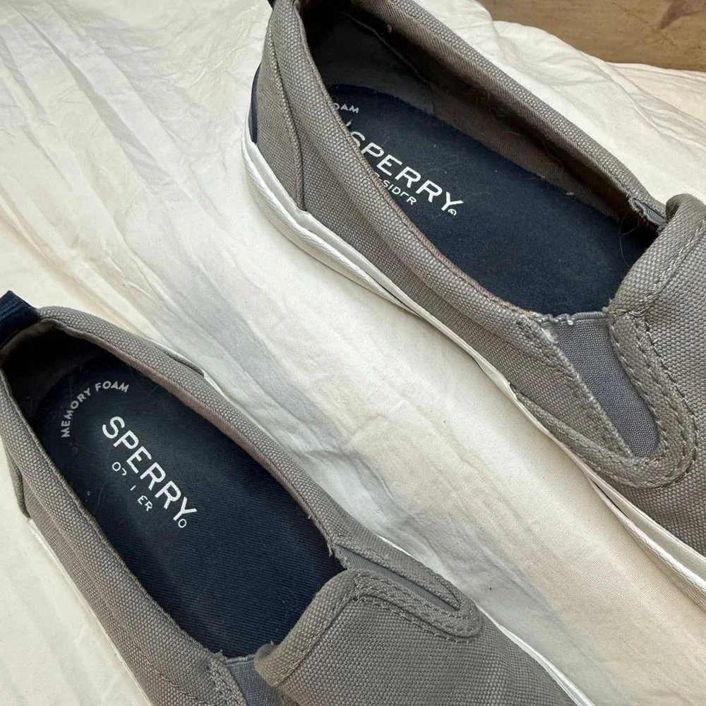 Sperry Canvas Gray‎ Slip-On Boat Shoes Womens Size 8
